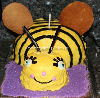 Happy 1st Bee-Day Cake